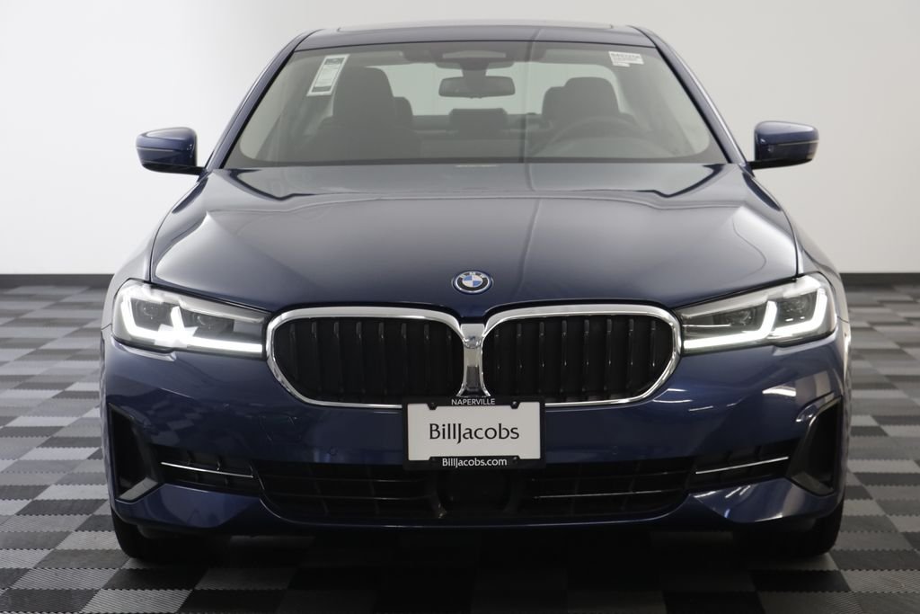 Used 2022 Phytonic Blue Metallic BMW 530e iPerformance image 22