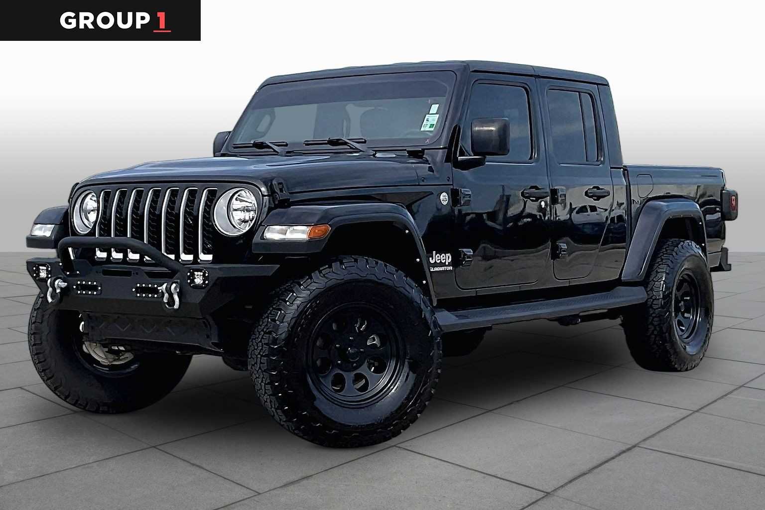 2022 Jeep Gladiator Overland's photo