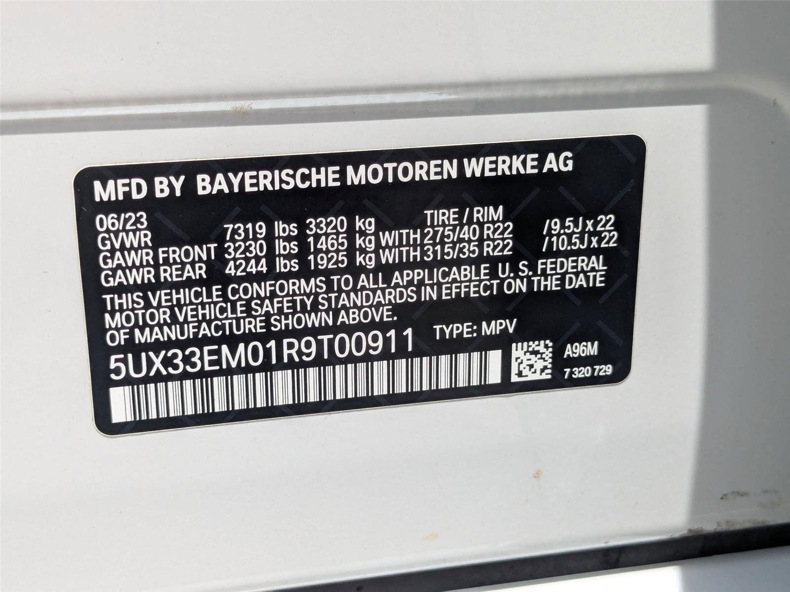 Used 2024 Mineral White Metallic BMW M60i image 37
