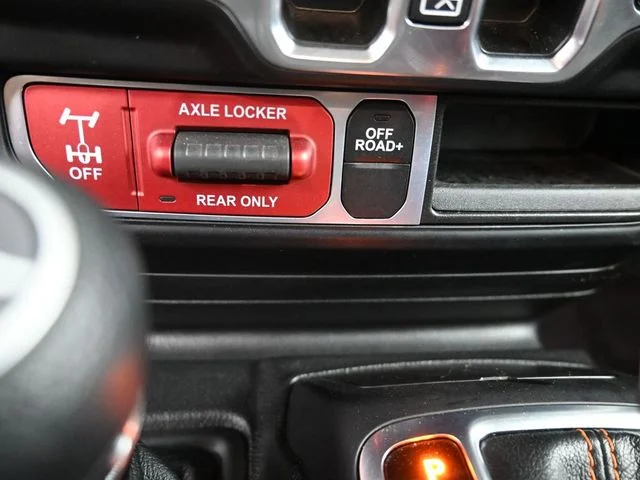 Used 2023 Black Jeep Mojave image 38