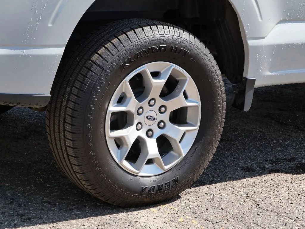 Used 2023 White Ford XLT image 7