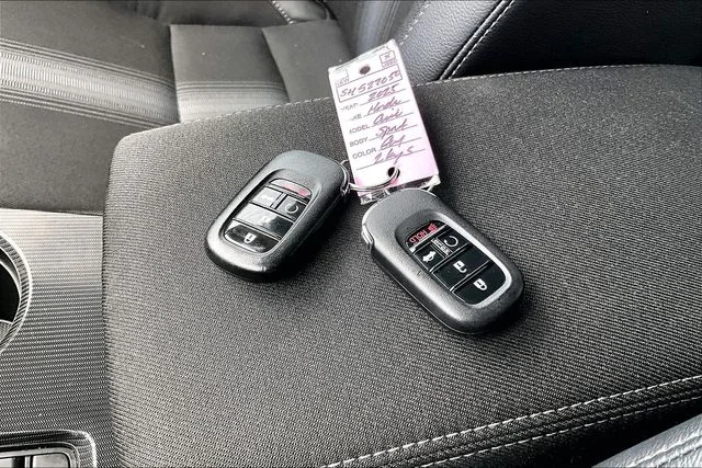 Used 2025 Meteorite Gray Metallic Honda Sport image 35
