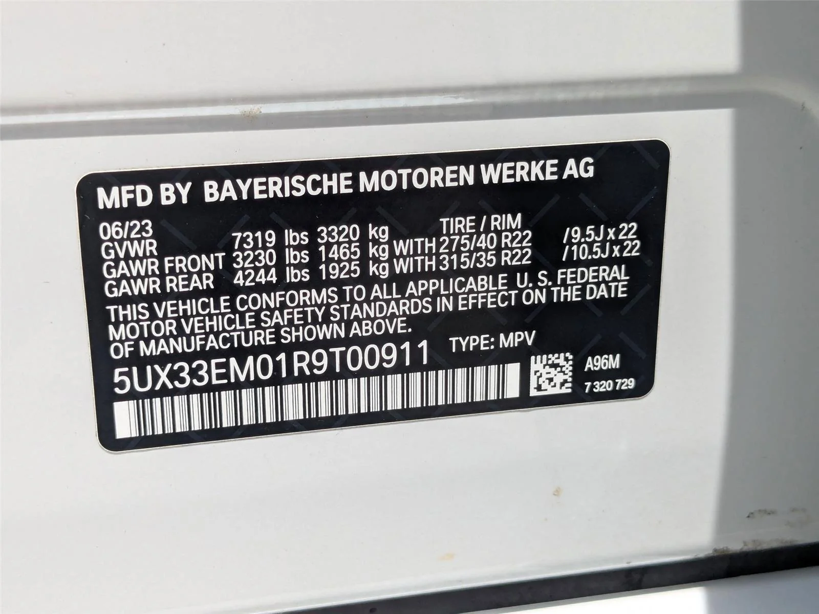 Used 2024 Mineral White Metallic BMW M60i image 37