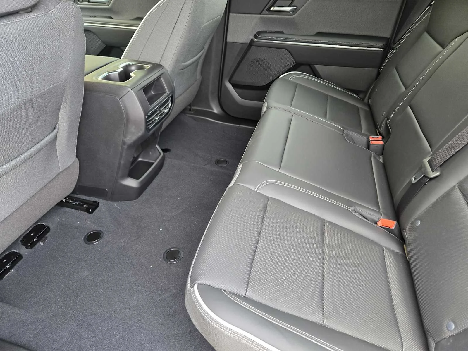 2026 GMC Sierra EV Elevation - Photo 18