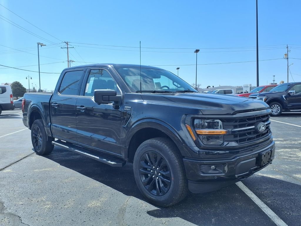 New 2026 Agate Black Metallic Ford XLT image 5