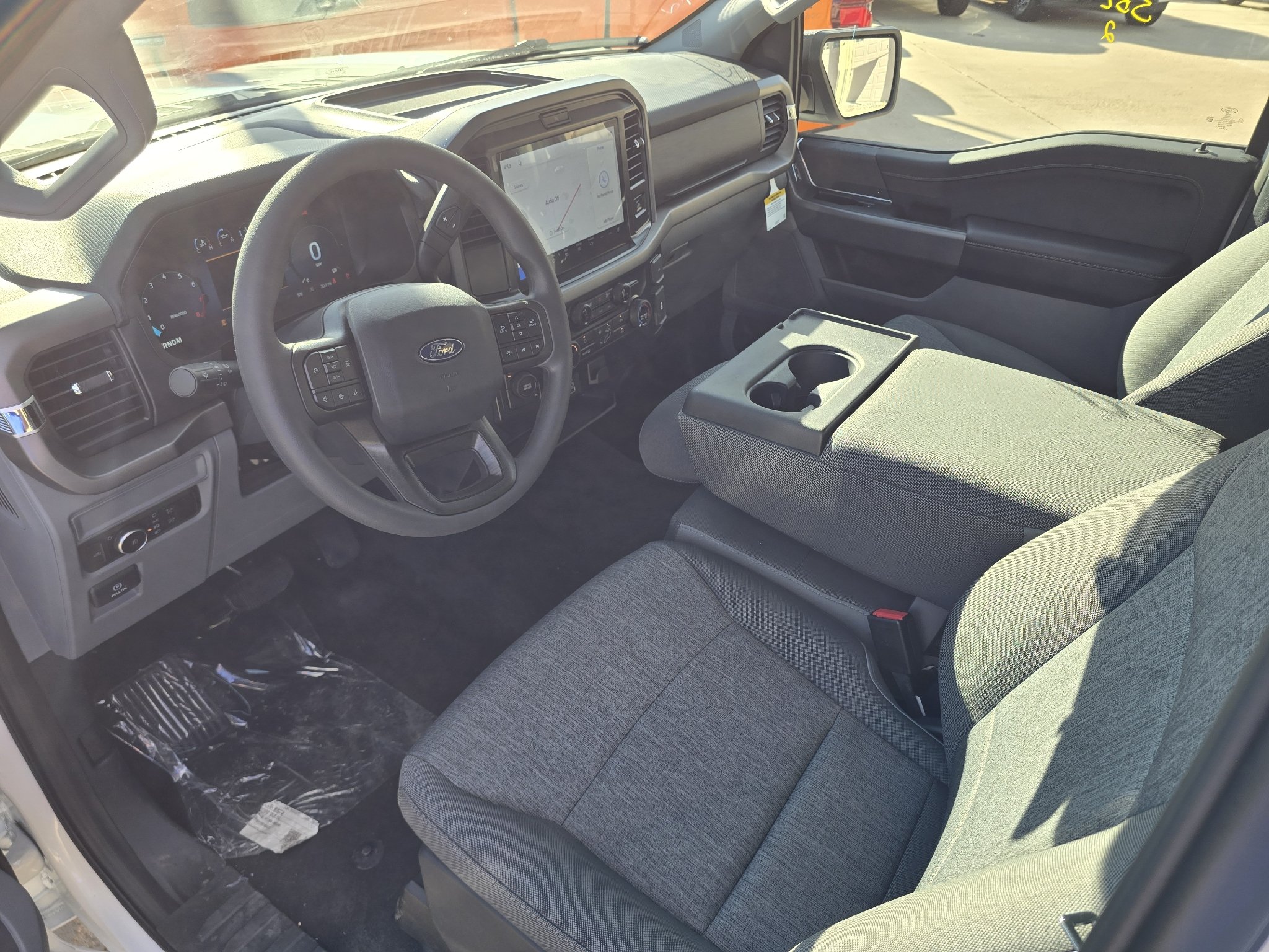 New 2026 Oxford White Ford XLT image 9