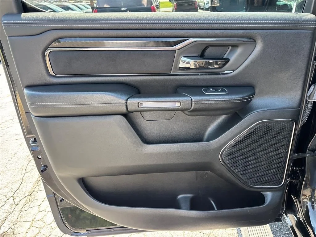 Used 2022 Black Ram Sport image 18
