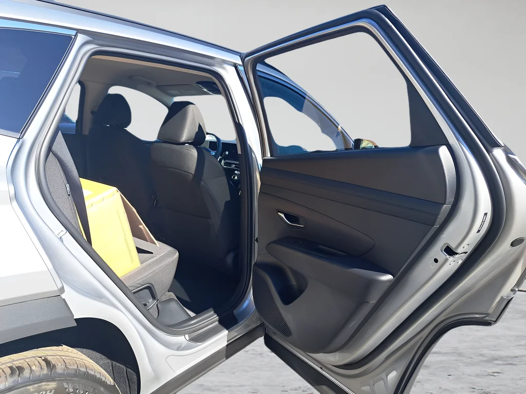 New 2026 Silver Hyundai SEL image 25
