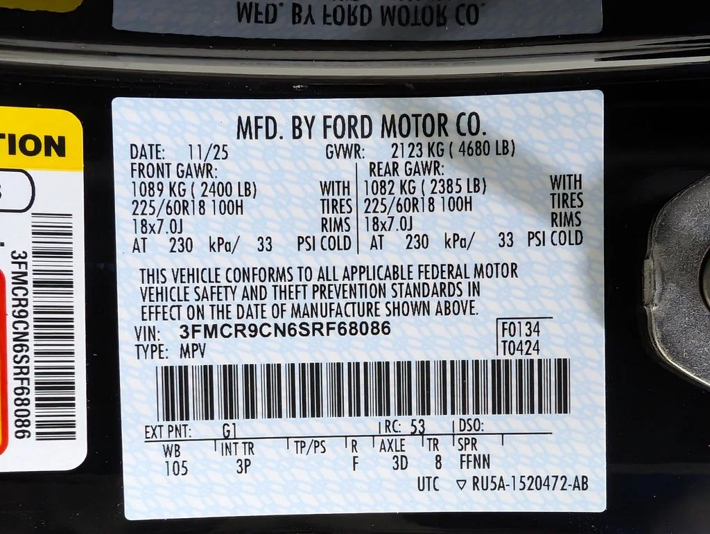 New 2025 Shadow Black Ford Outer Banks® image 9