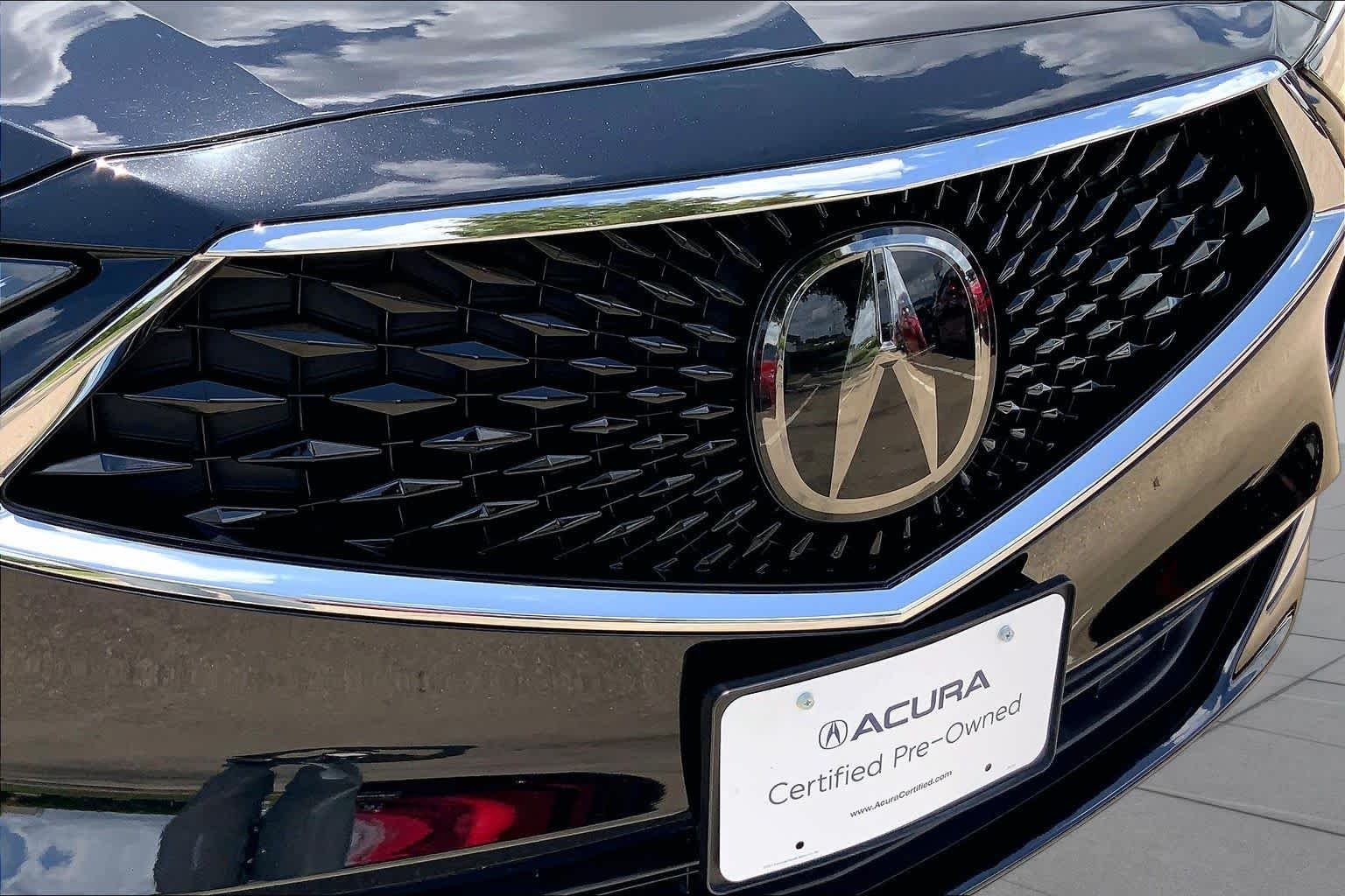 Used 2024 Majestic Black Pearl Acura  image 29