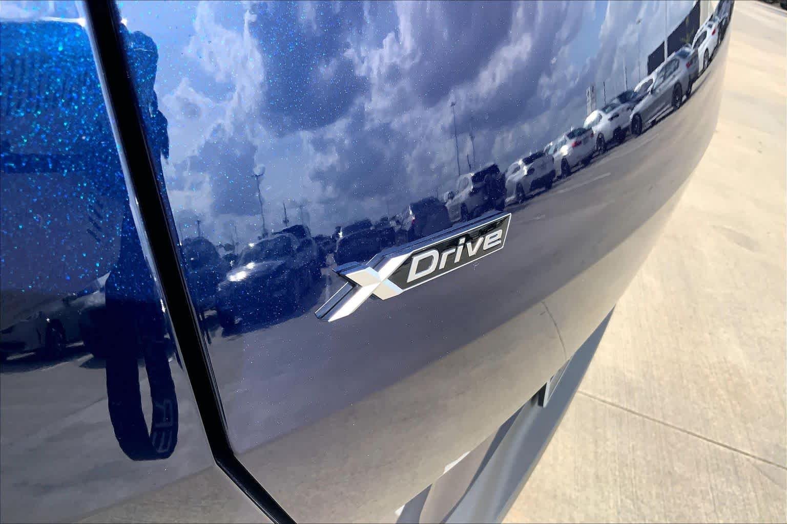 Used 2026 Tanzanite Blue II Metallic BMW 30 xDrive image 18