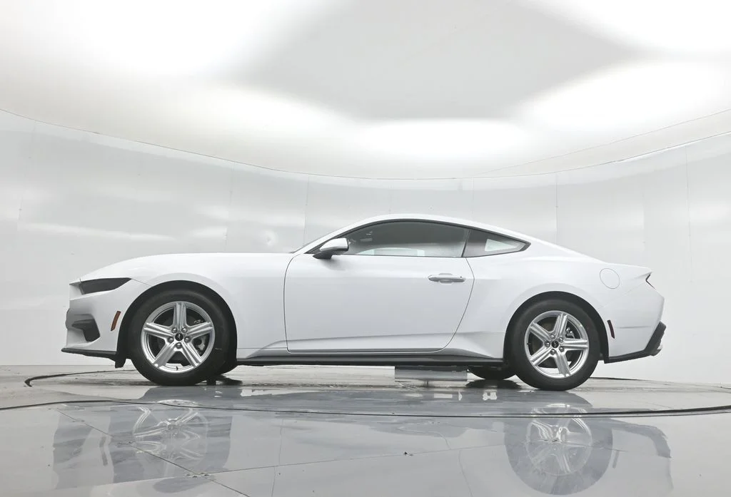 New 2026 Oxford White Ford EcoBoost image 7