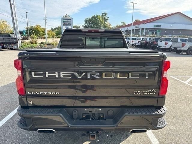Used 2019 Black Chevrolet High Country image 4