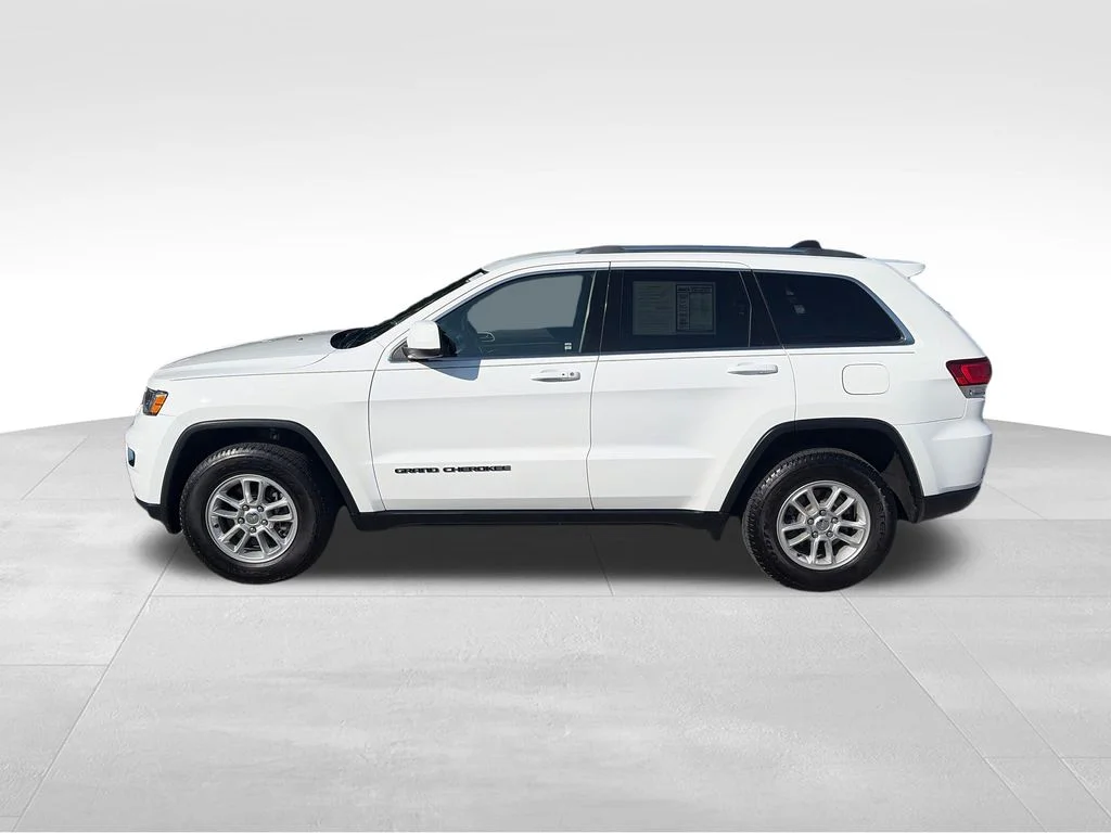 Used 2020 White Jeep Laredo E image 3