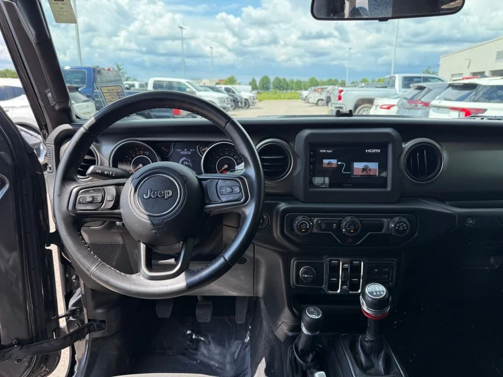 Used 2019 Gray Jeep Unlimited Sport S image 13