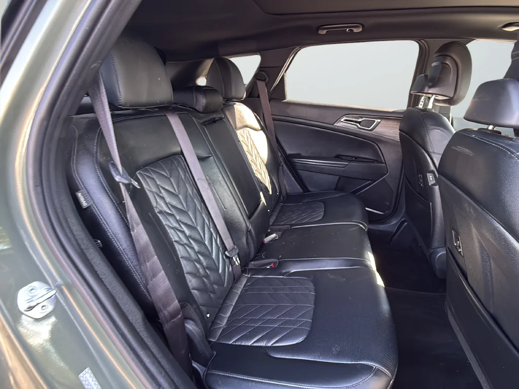 Used 2024 Green Kia X-Line image 24