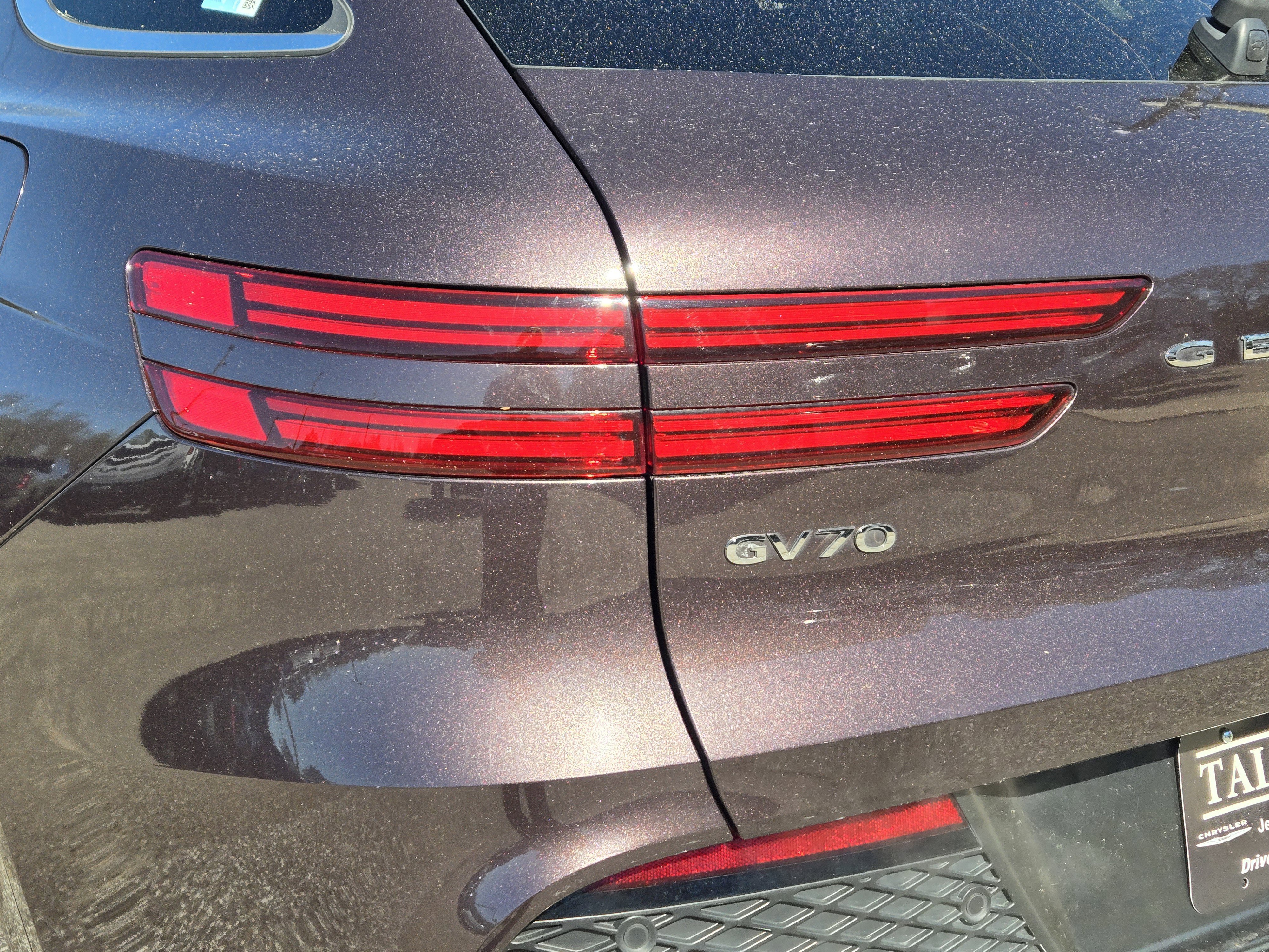 2022 GENESIS GV70 Standard - Photo 9