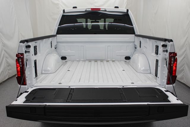 New 2026 White Ford XLT image 14