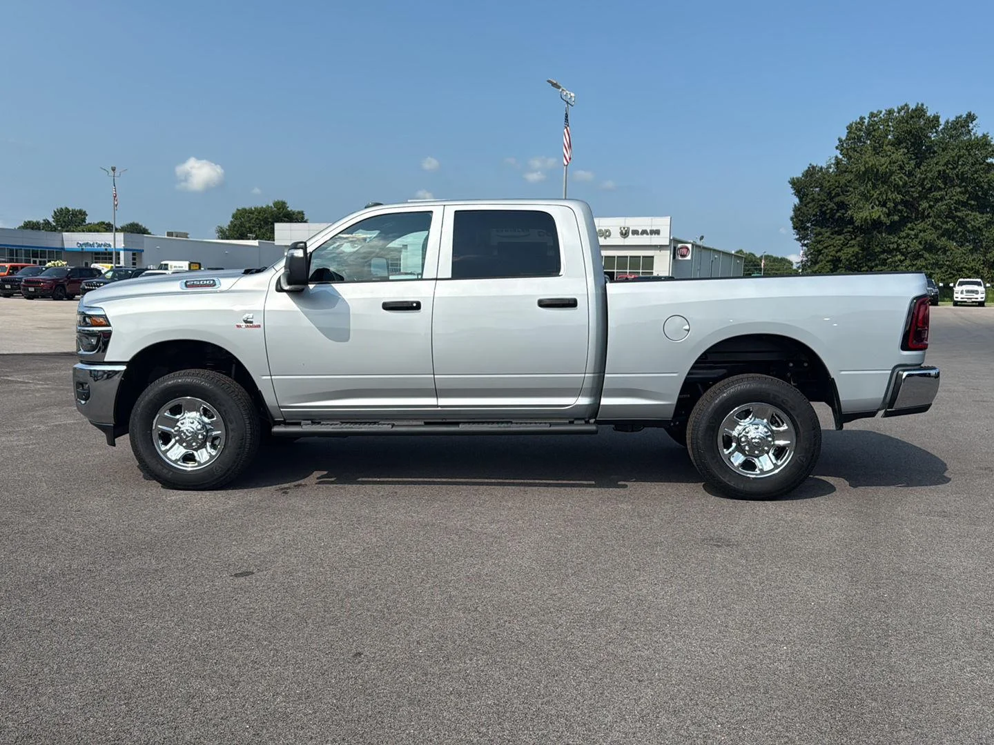 New 2025 Silver Zynith Ram Tradesman image 3