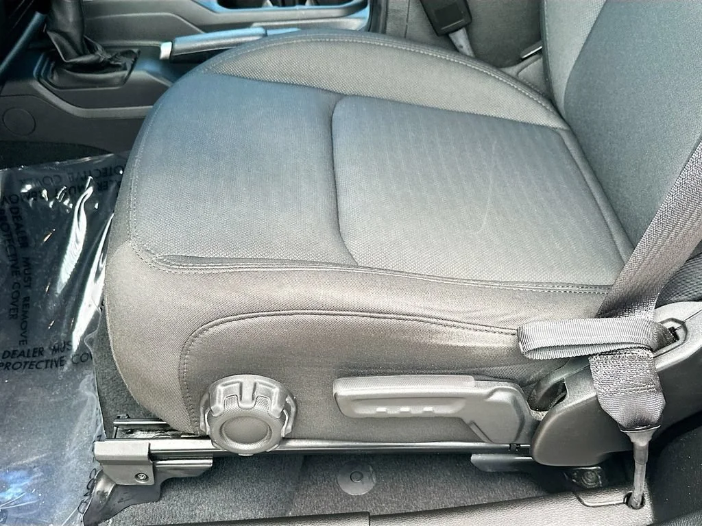 Used 2022 Sting-Gray Clearcoat Jeep Sport S image 17
