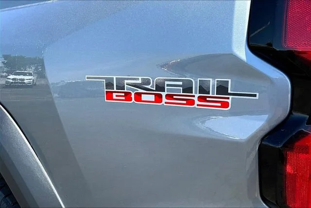 2026 Chevrolet Colorado Trail Boss - Photo 9