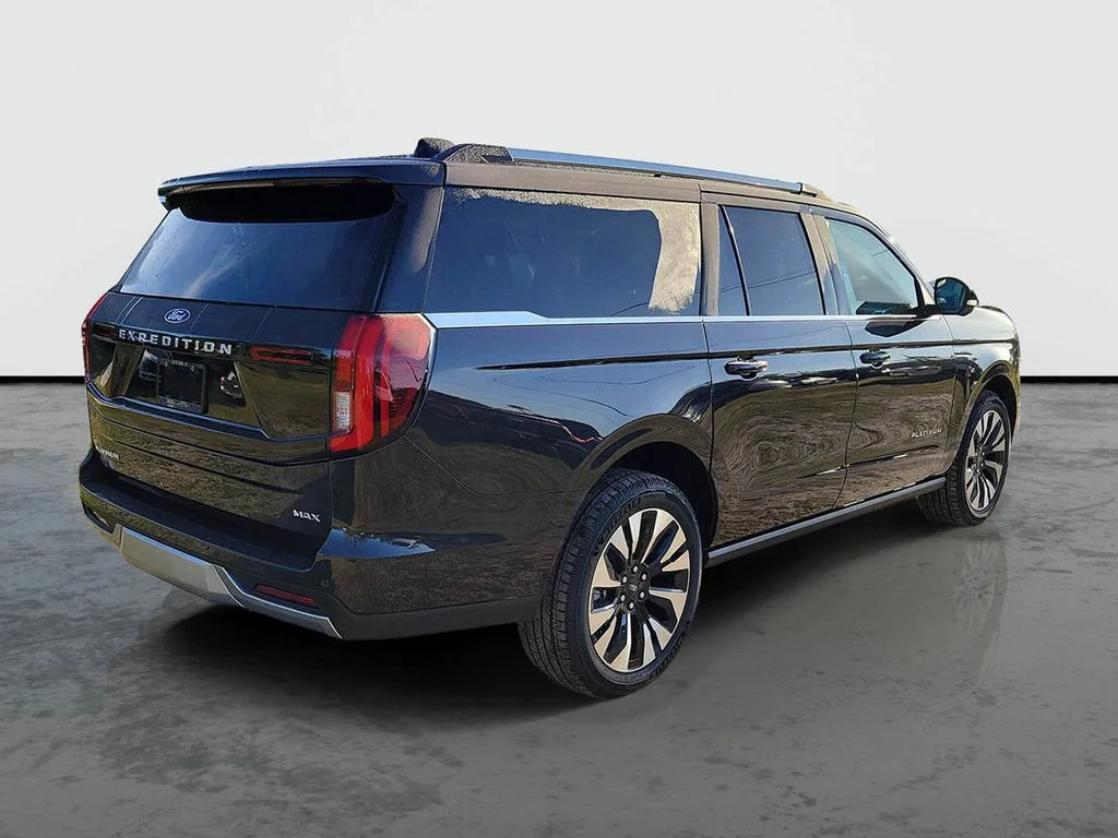 New 2026 Dark Matter Gray Metallic Ford MAX Platinum® image 2