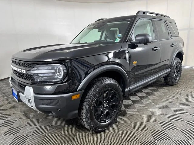 New 2026 Shadow Black Ford Badlands image 8