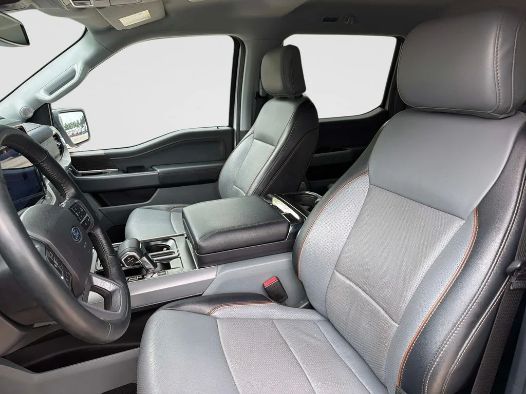Used 2024 Oxford White Ford Lariat image 21