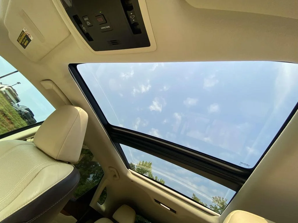 Used 2018 Obsidian Lexus Base image 12