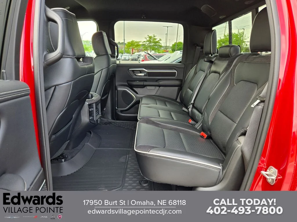 New 2026 Molten Red Pearl-Coat Exterior Paint RAM Laramie image 25