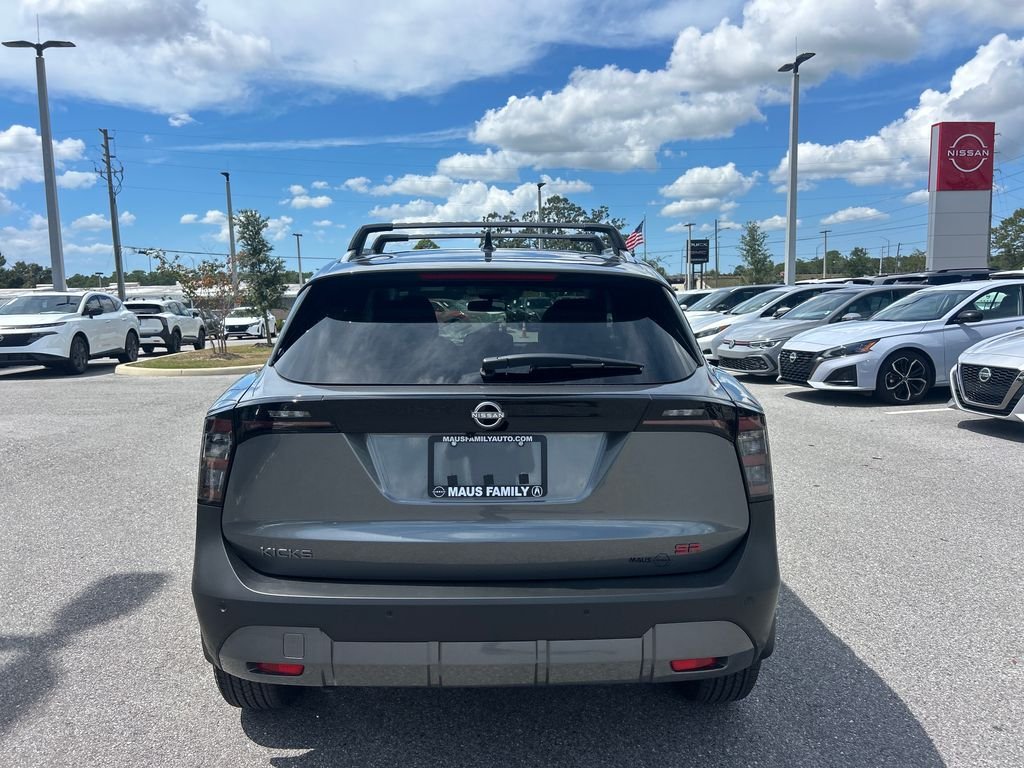 New 2026 Nissan Kicks SR 4D Sport Utility