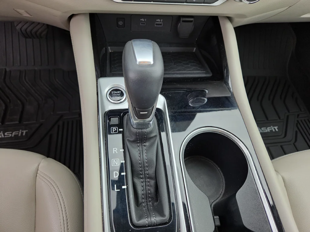 Used 2024 Black Nissan 2.5 SL image 27