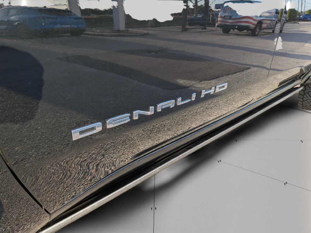 Used 2024 Black GMC Denali Ultimate image 9