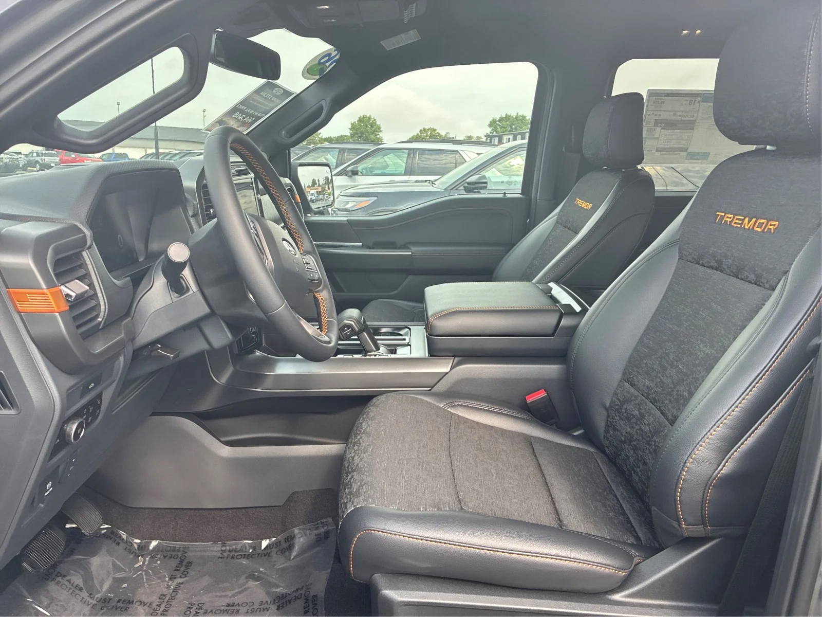 New 2026 Carbonized Gray Metallic Ford Tremor® image 9
