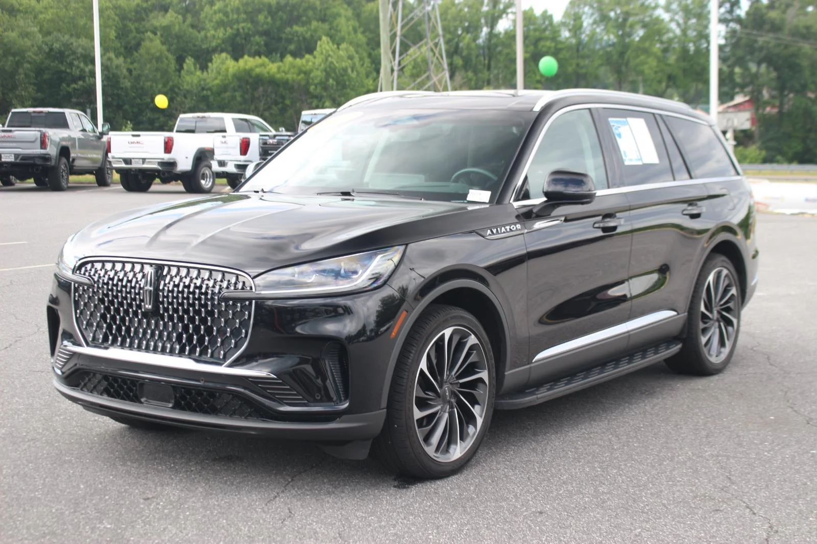 Used 2025 Black Lincoln Reserve image 3