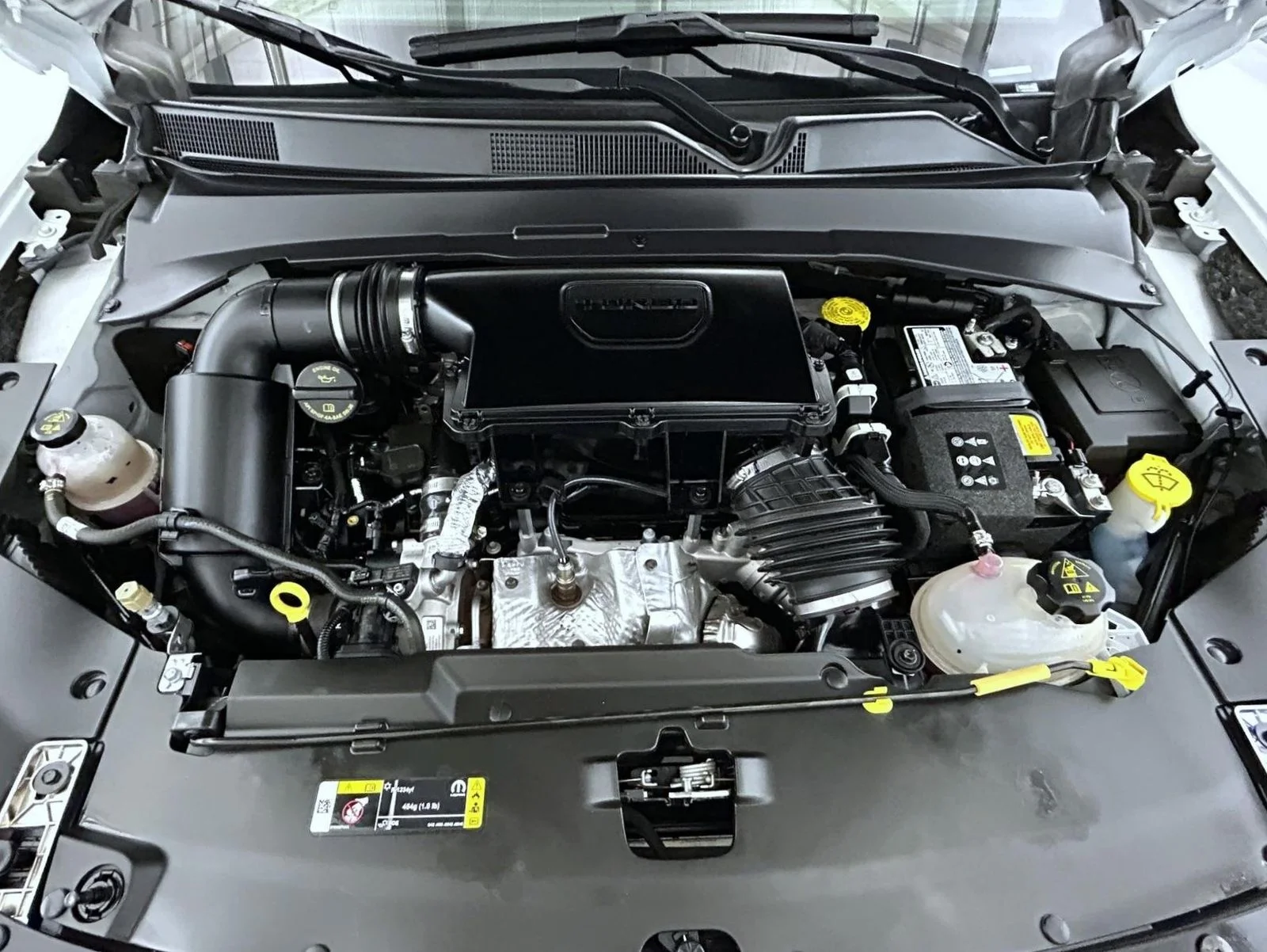 Used 2025 White Jeep Limited image 25