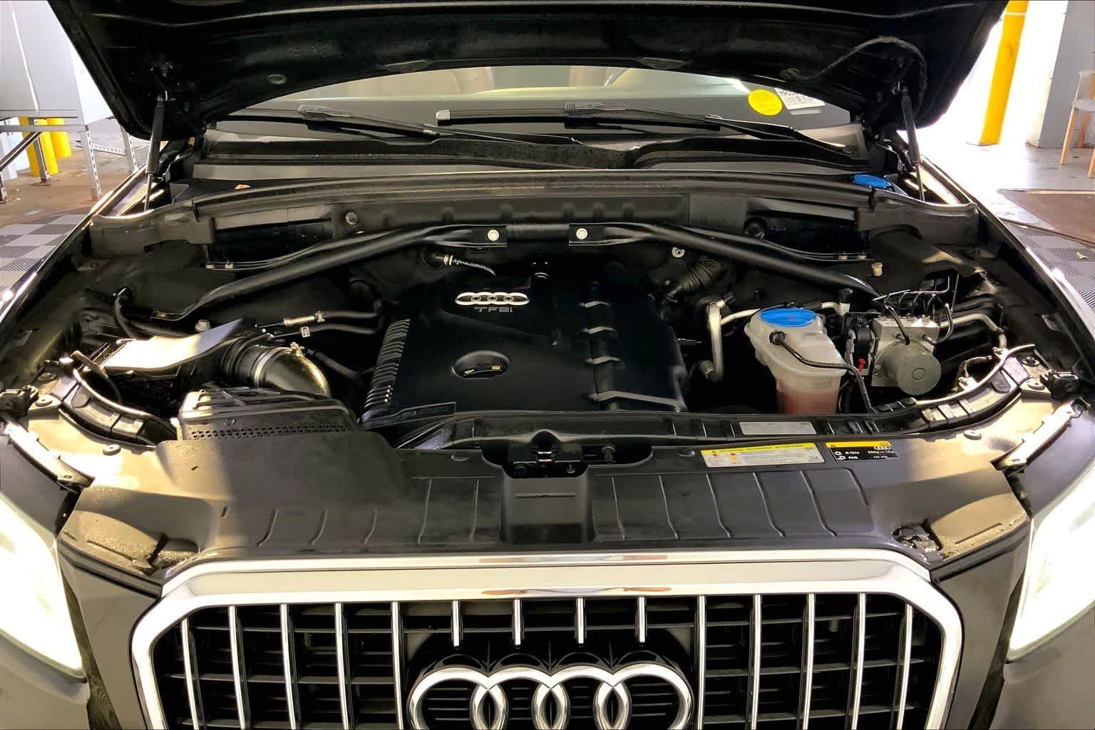 Used 2017 Brilliant Black Audi Premium image 30
