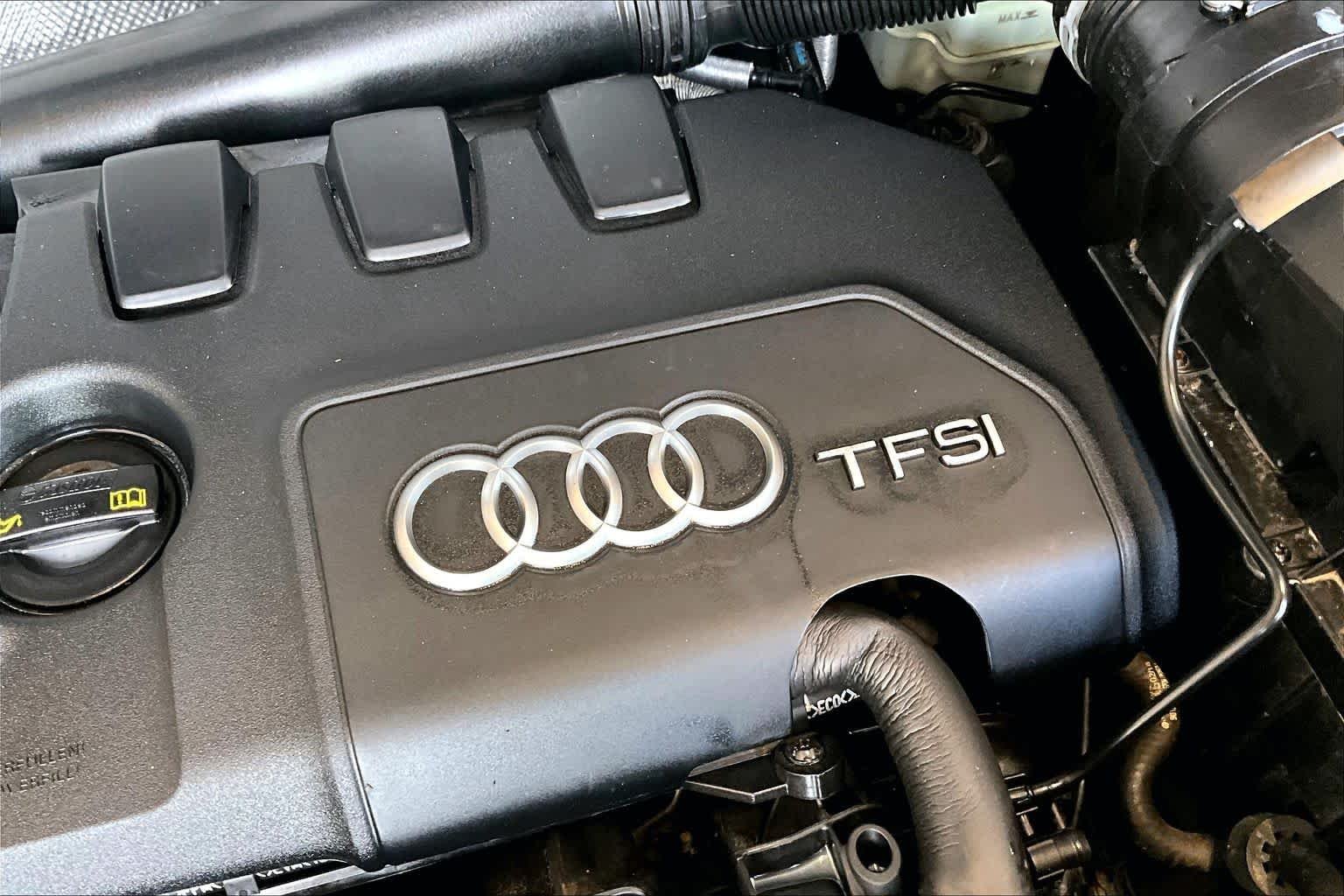 Used 2017 Florett Silver Metallic Audi Premium Plus image 33