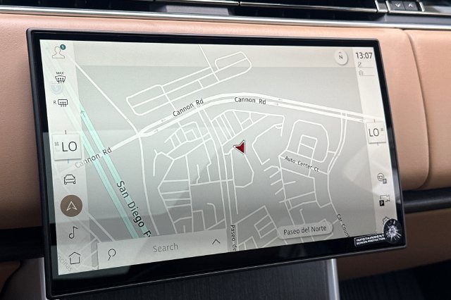 New 2027 Carpathian Grey Land Rover SE image 17