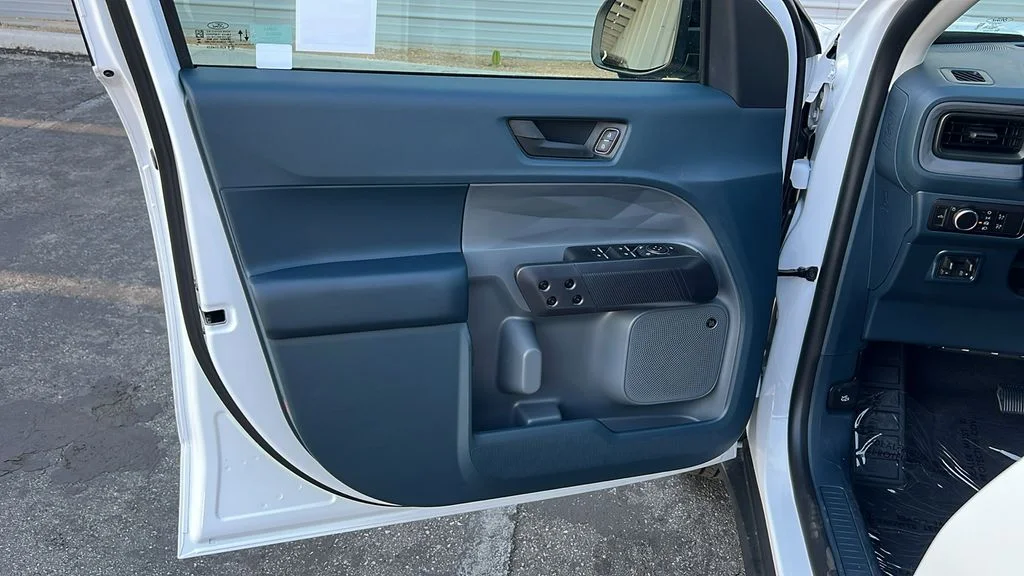 New 2026 Oxford White Ford Lariat® image 15