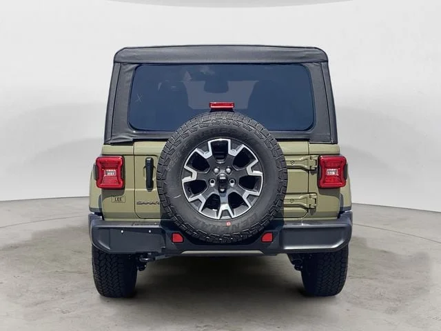 New 2026 41 Jeep 4-DOOR SAHARA image 5