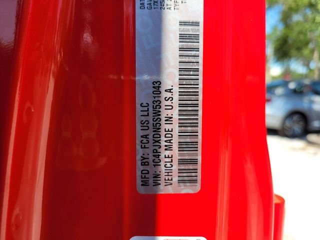 New 2025 Firecracker Red Clear-Coat Exterior Paint Jeep Sport S image 15