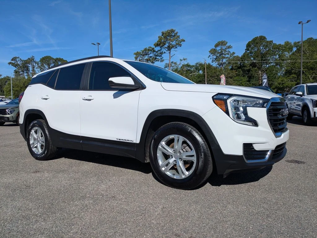 2022 GMC Terrain SLE AWD's photo