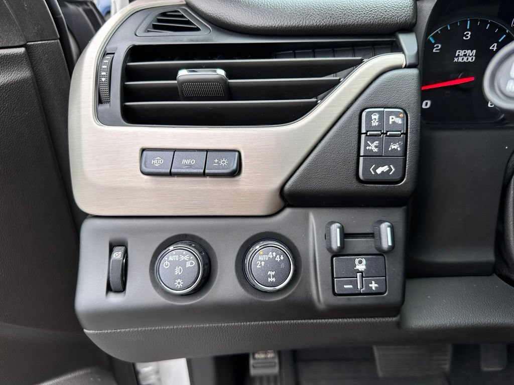 Used 2020 WHITE FROST TRICOAT GMC Denali image 41