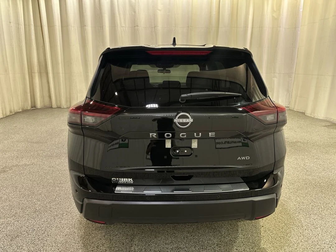 2026 Nissan Rogue SV - Photo 7