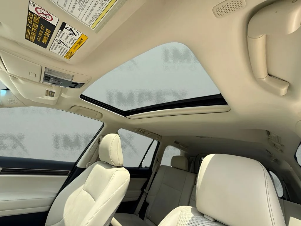 Used 2021 White Lexus 460 image 6