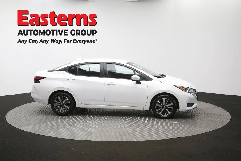 Used 2024 White Nissan 1.6 SV image 44