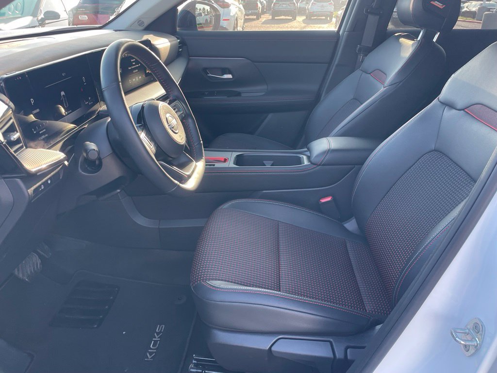 Used 2025 White Nissan SR image 14