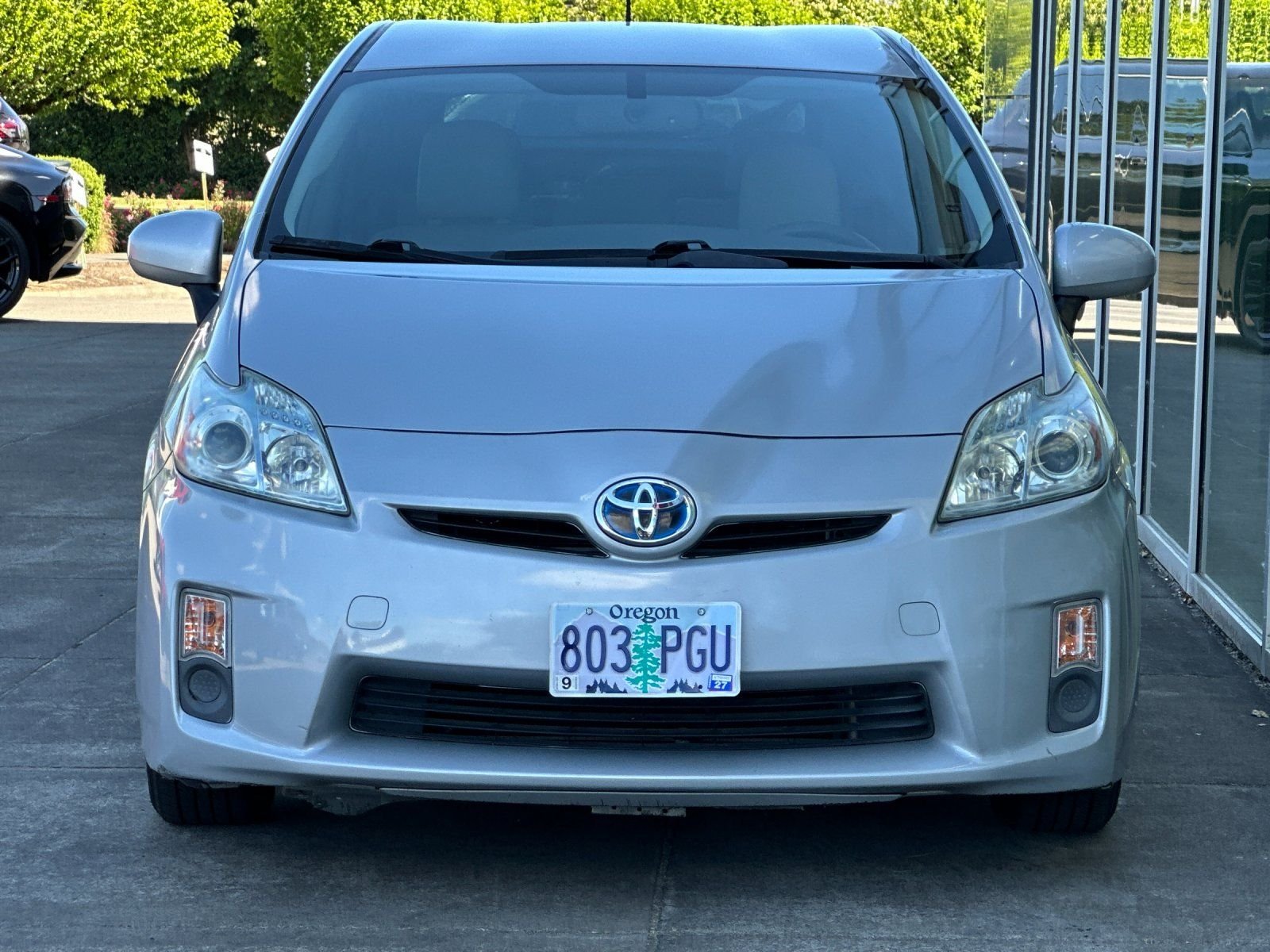 Used 2010 Classic Silver Metallic Toyota I image 8