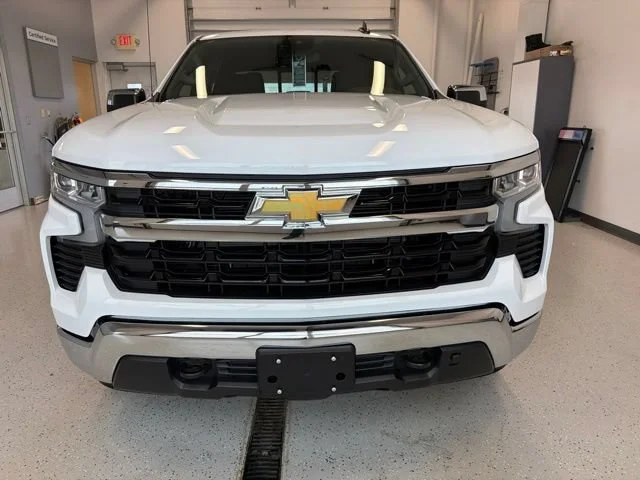 New 2026 Summit White Chevrolet LT image 11